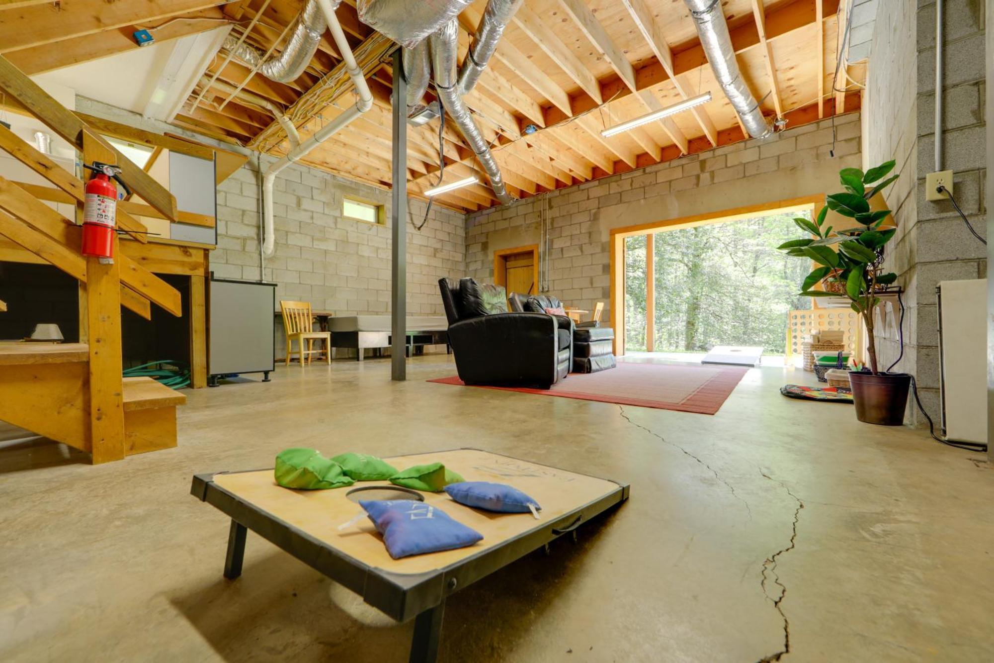 North Carolina Cabin - Hot Tub, Near Coopers Creek Bryson City Exterior foto